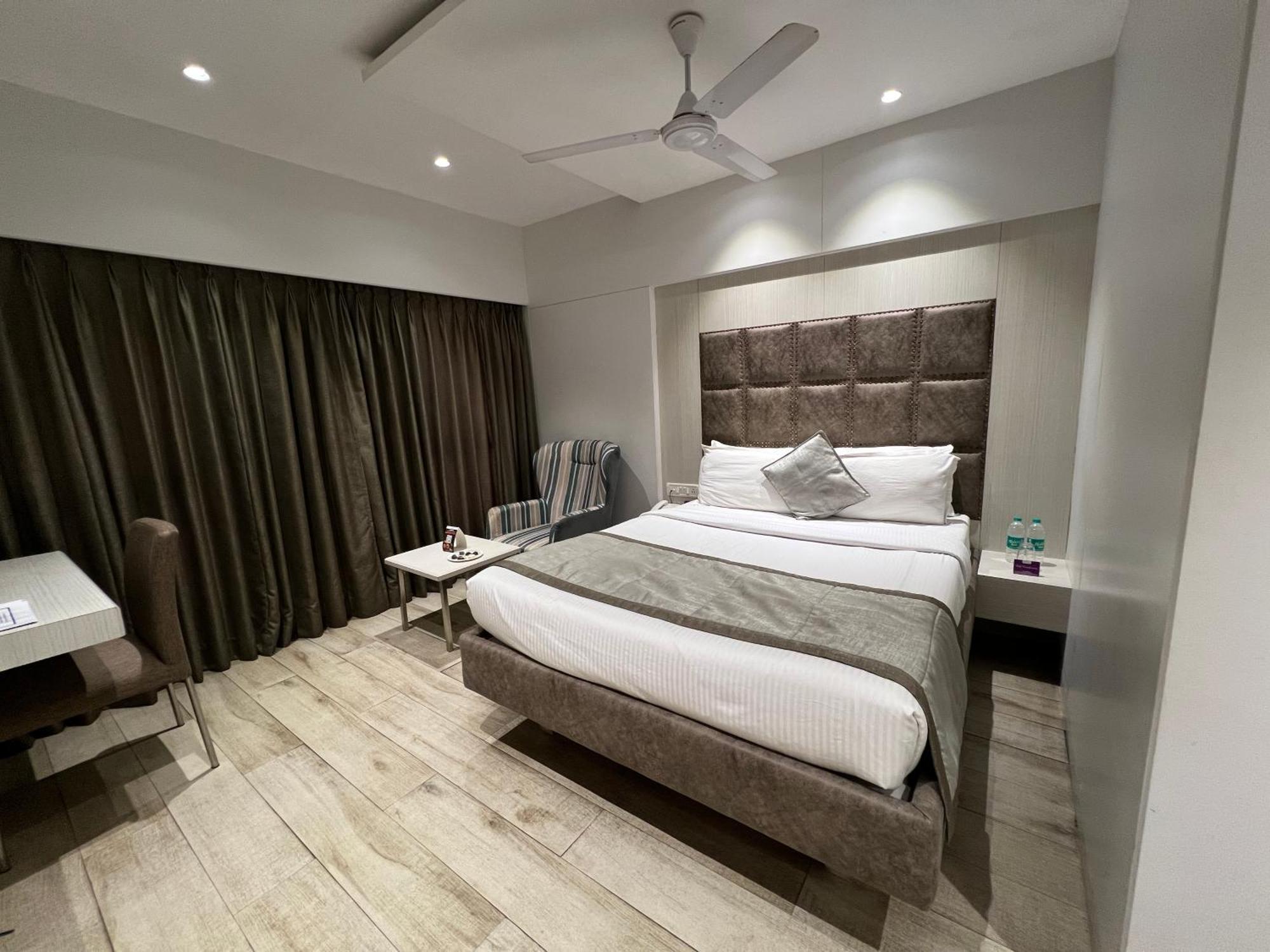 Hotel Vits Shalimar, Ankleshwar Zewnętrze zdjęcie