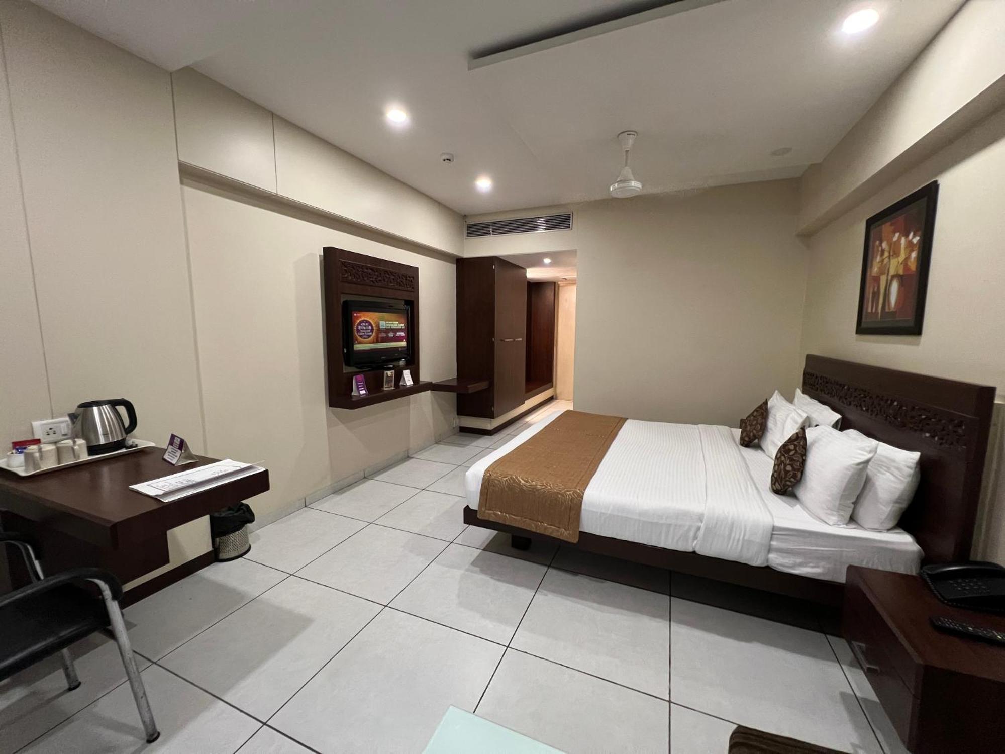 Hotel Vits Shalimar, Ankleshwar Zewnętrze zdjęcie