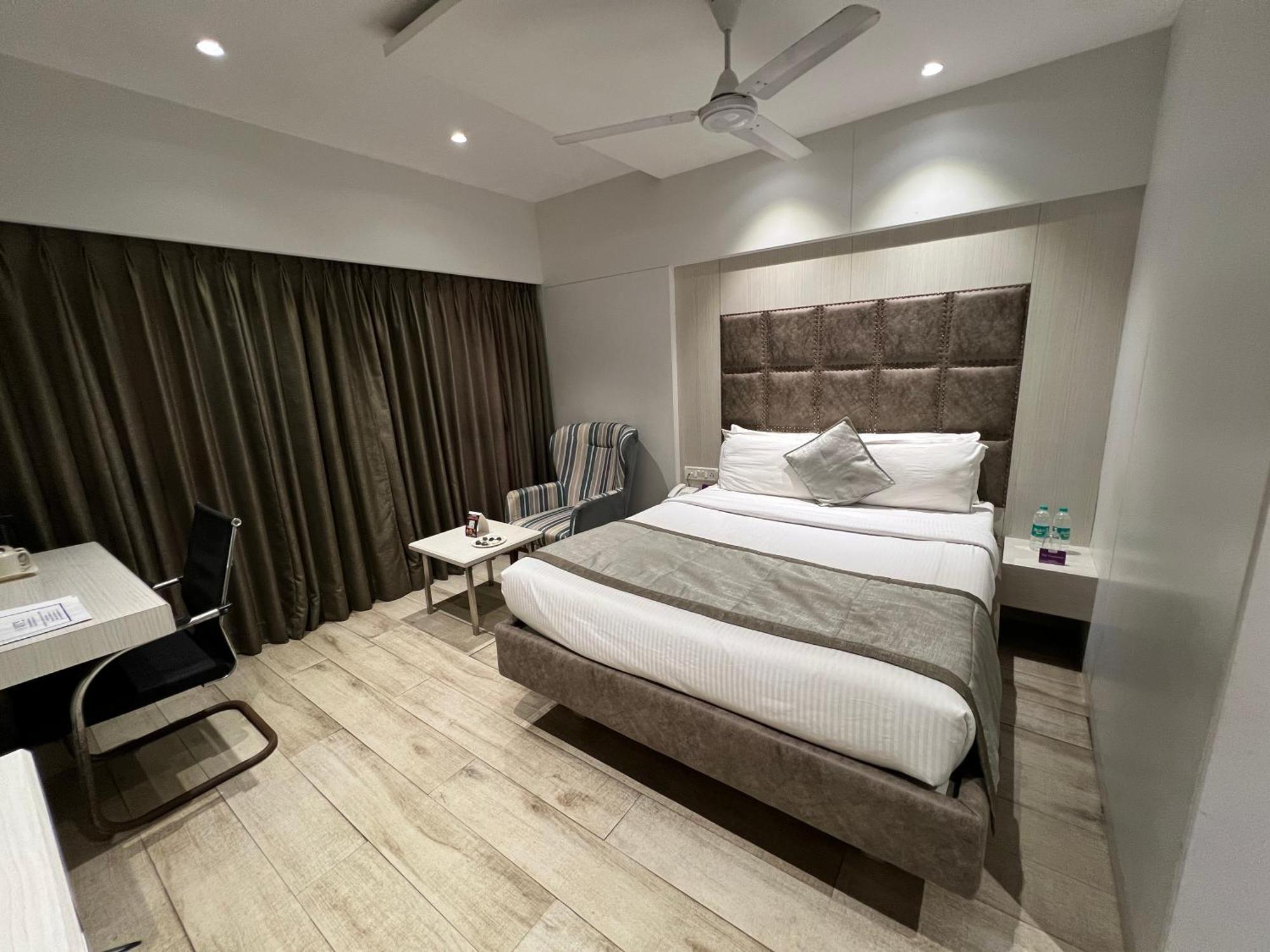 Hotel Vits Shalimar, Ankleshwar Zewnętrze zdjęcie