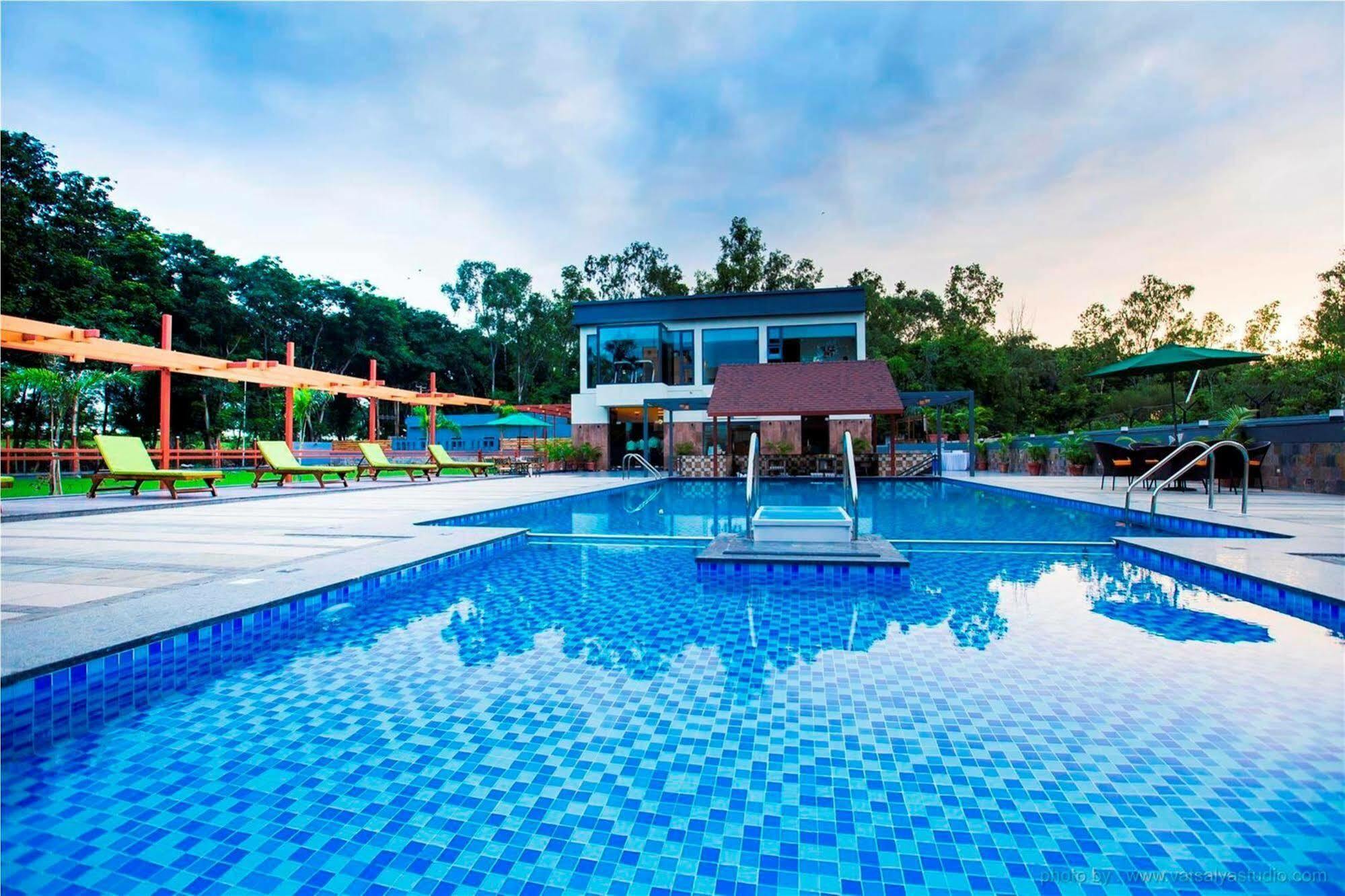 Hotel Vits Shalimar, Ankleshwar Zewnętrze zdjęcie