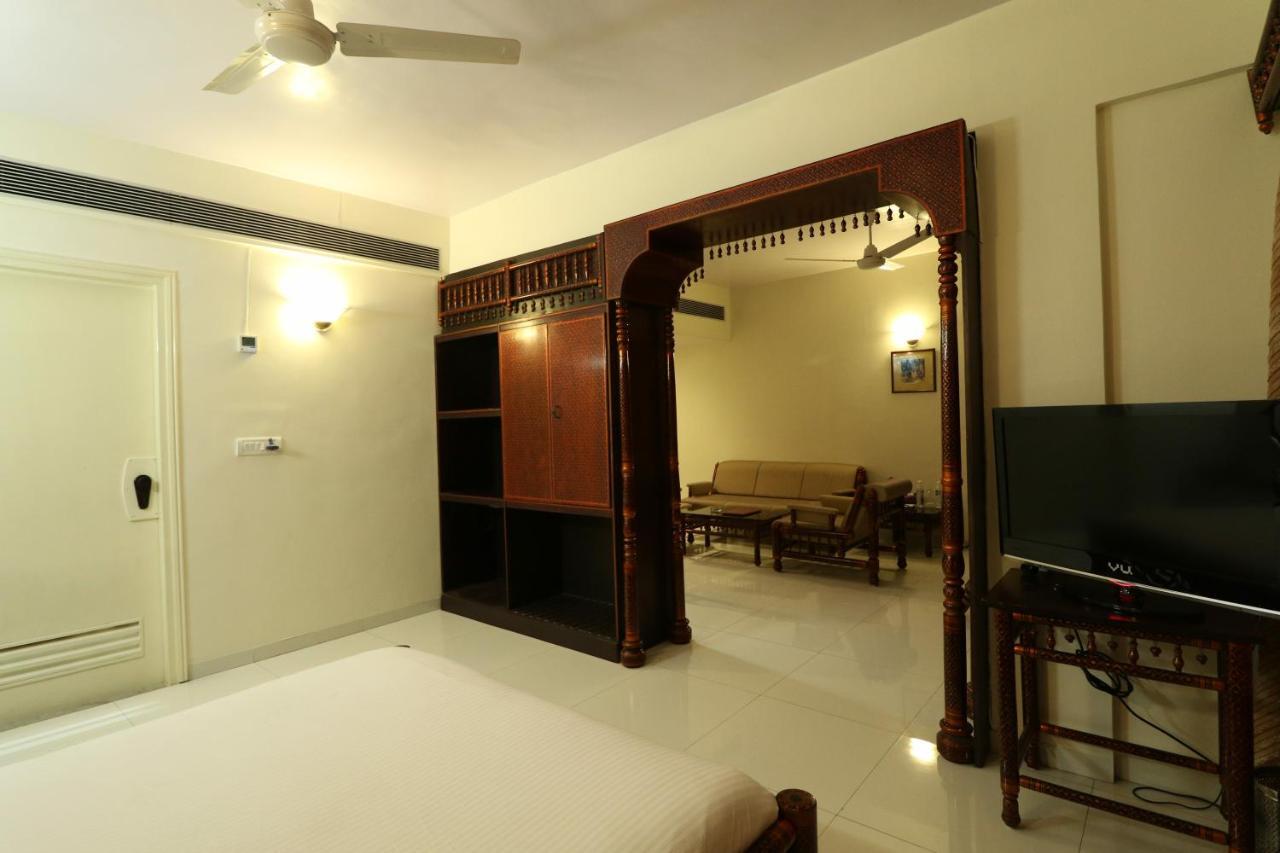 Hotel Vits Shalimar, Ankleshwar Zewnętrze zdjęcie